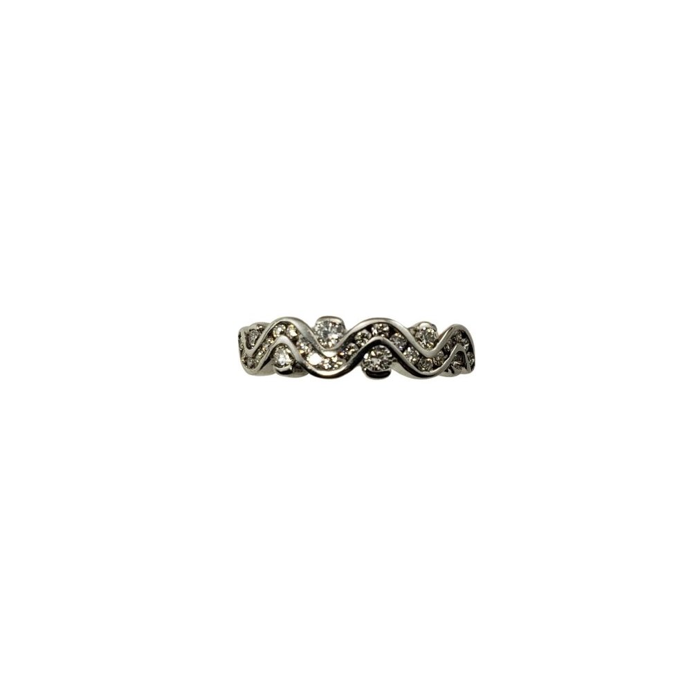 Vintage 14 Karat White Gold and Diamond Band Ring Size 7.5 #12182